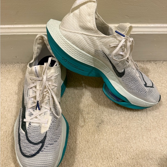 alphafly zoom% atomknit RARE White and Teal Athletic Shoes mens 10.5